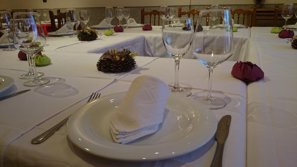 Hotel Los Duques مْبيخار المظهر الخارجي الصورة